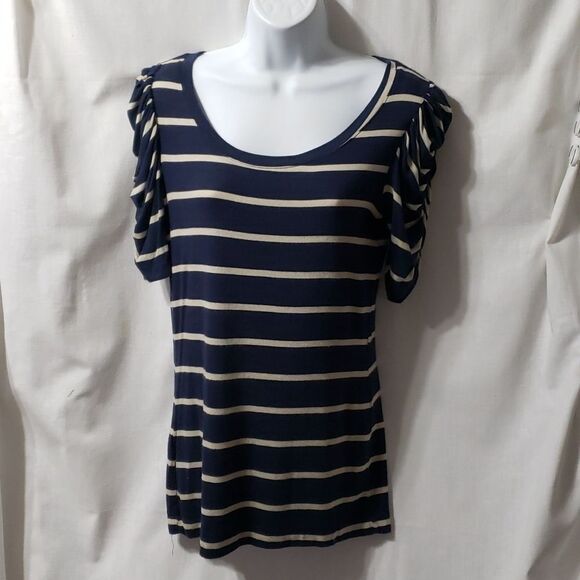 MNG by Mango. Navy & Cream Strips Make-up This Super Top. Size M. - Picture 1 of 10